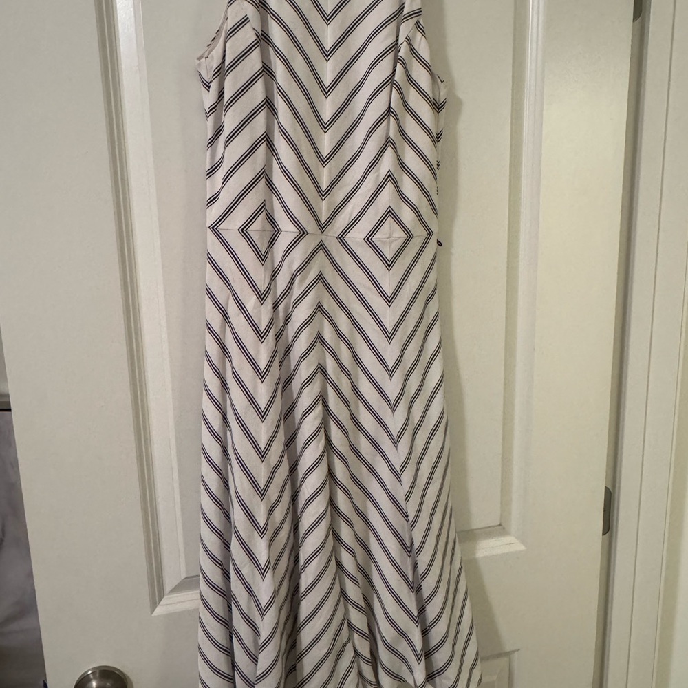White House Black Market Chevron Maxi Dress